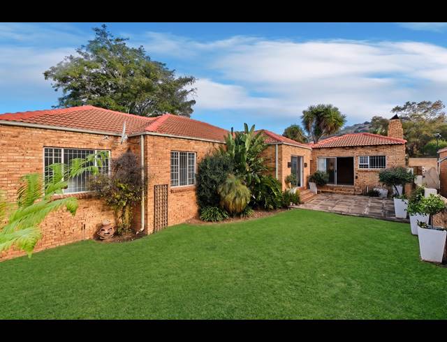 3 BEDROOM TOWNHOUSE FOR SALE IN RUIMSIG